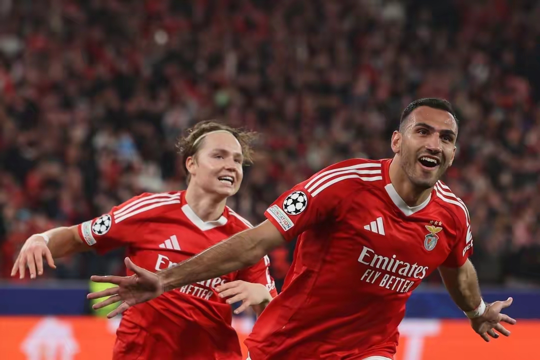 利物浦连续场不败，萨拉赫梅开二度